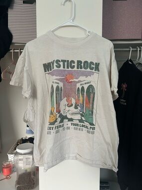 Mystic Rock Graphic Band Tee - Cream